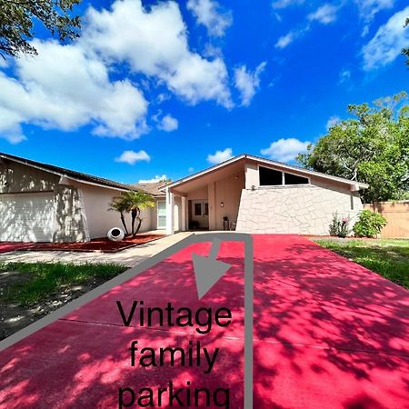 Вилла Vintage Family Scape + Heated Pool&Discount Тампа Экстерьер фото